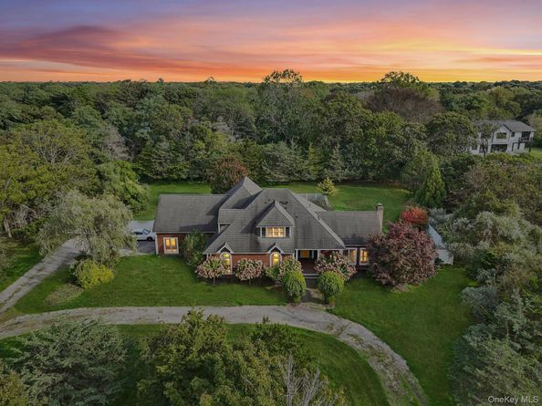 12 Laila Lane, Remsenburg NY 11960