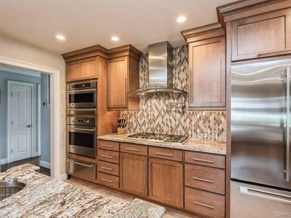 330 Private Road, East Patchogue NY 11772
