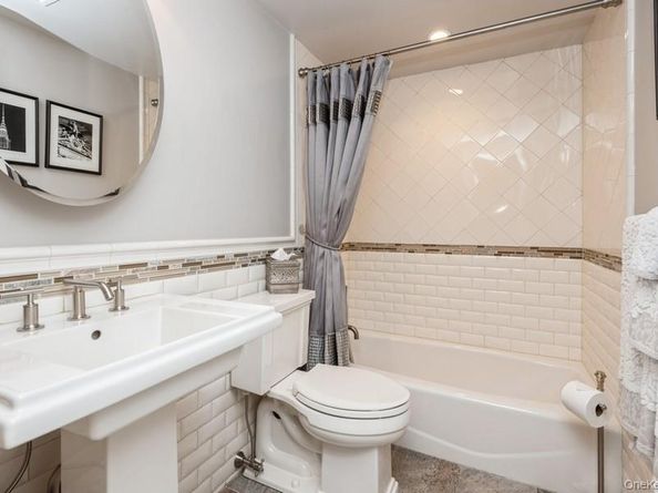 330 Private Road, East Patchogue NY 11772