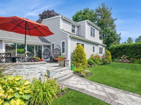 330 Private Road, East Patchogue NY 11772
