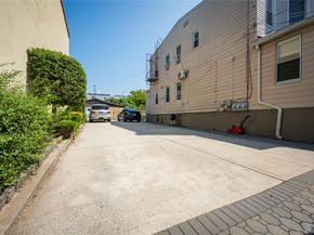58-17-15 Penrod Street, Corona NY 11368