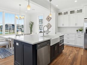 100 Rogers 903, Westhampton Beach NY 11978