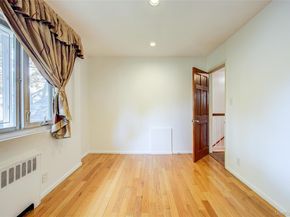 249-35 51 Avenue, Little Neck NY 11362