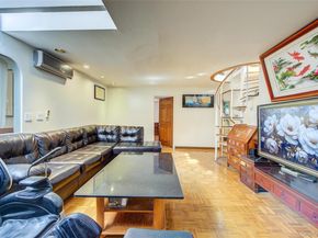 249-35 51 Avenue, Little Neck NY 11362