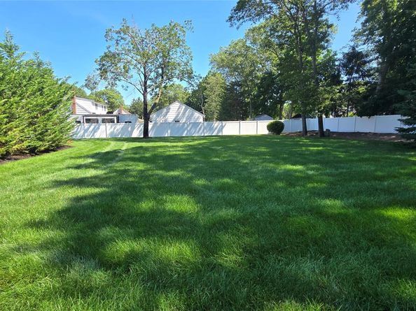 52 Timber Drive, Calverton NY 11933