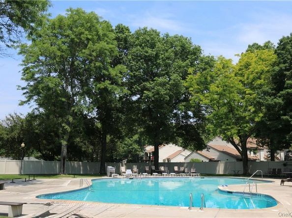 29 Cambridge Court B, Yorktown Heights NY 10598