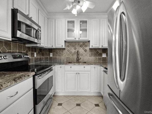 29 Cambridge Court B, Yorktown Heights NY 10598