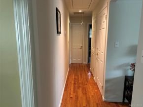 7 Dogwood Street, Farmingdale NY 11735