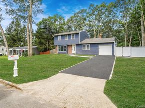 15 Bellaire Drive, Ridge NY 11961