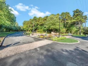 6 Amesworth Court, Middle Island NY 11953