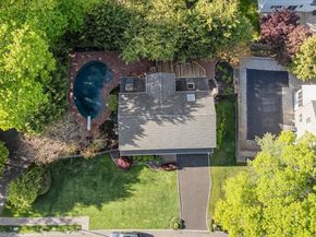 19 Fox Lane, Dix Hills NY 11746