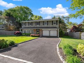 19 Fox Lane, Dix Hills NY 11746