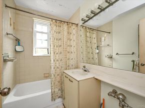 139-09 84 Drive 608, Briarwood NY 11435