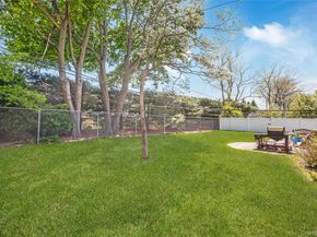 14 Leanore Drive, Farmingdale NY 11735