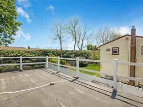 14 Leanore Drive, Farmingdale NY 11735