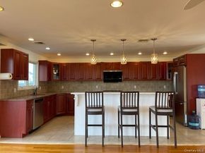 50 Island Parkway N, Island Park NY 11558