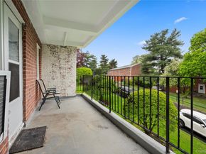 150 Draper Lane 2JN, Dobbs Ferry NY 10522