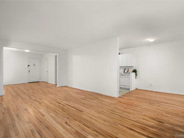 150 Draper Lane 2JN, Dobbs Ferry NY 10522