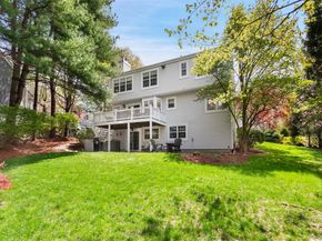 300 Rockwood Court, Yorktown Heights NY 10598