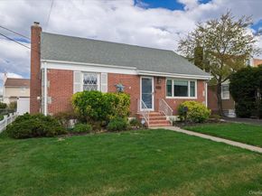 2915 Laurel Avenue, Baldwin NY 11510