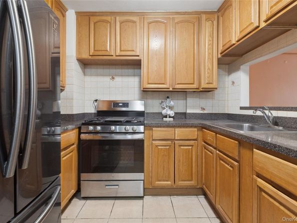9411 59th Ave G6, Elmhurst NY 11373