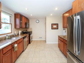 14 Bradford Road, Plainview NY 11803