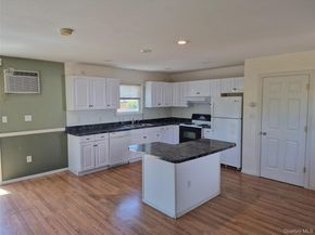 24 Lavender Road, Rocky Point NY 11778