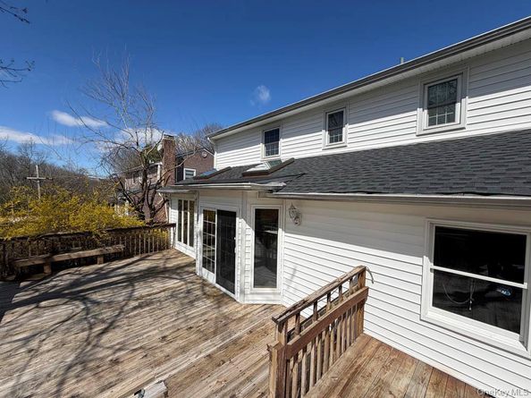 20 Harby Drive, Huntington NY 11743