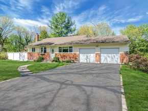 17 Gay Lore Drive, Huntington NY 11743