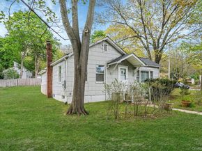 145 Locust Drive, Rocky Point NY 11778