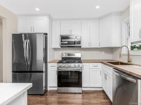 Undisclosed Address #993851, Yonkers NY 10705