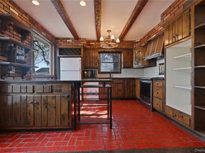 19 Gaymor Lane, Commack NY 11725