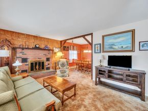 238 Centre Avenue, Lindenhurst NY 11757