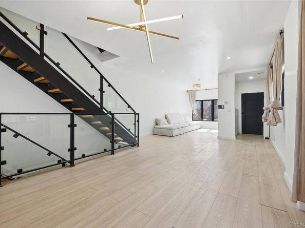 67-38 6th Avenue, Brooklyn NY 11220
