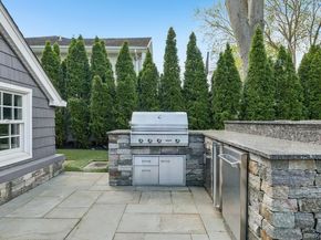 155 Bengeyfield Drive, East Williston NY 11596