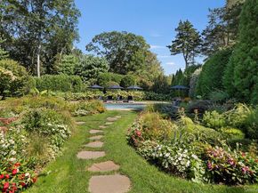 95 Tyrone Drive, East Hampton NY 11937