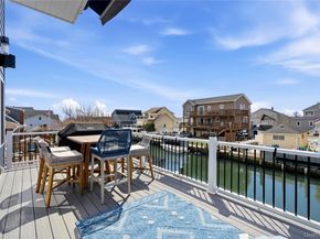 909 S 5th Street, Lindenhurst NY 11757