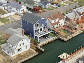 909 S 5th Street, Lindenhurst NY 11757