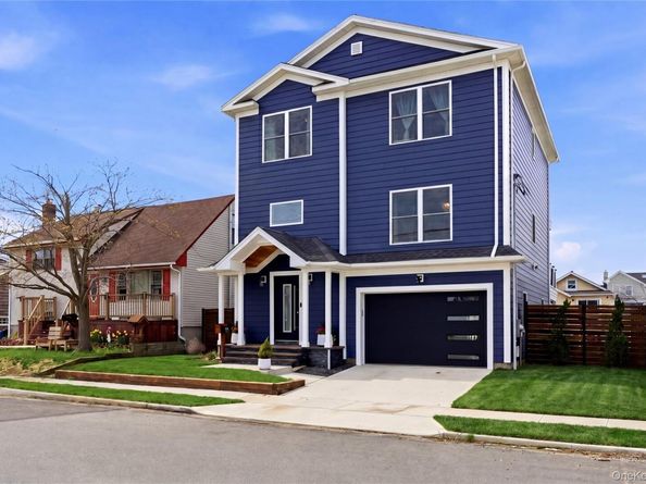 909 S 5th Street, Lindenhurst NY 11757