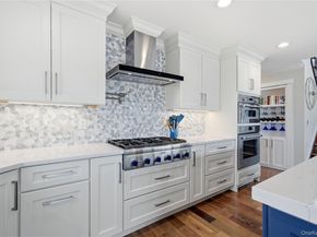 909 S 5th Street, Lindenhurst NY 11757