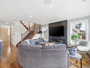 909 S 5th Street, Lindenhurst NY 11757