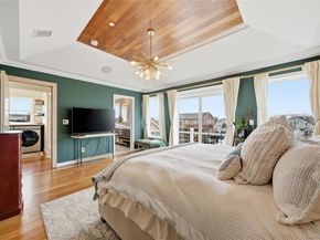 909 S 5th Street, Lindenhurst NY 11757