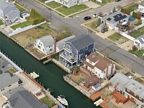 909 S 5th Street, Lindenhurst NY 11757