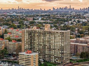 166-25 Powells Cove Boulevard 15D, Beechhurst NY 11357