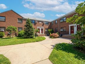 15-43 160th Street 2F, Whitestone NY 11357