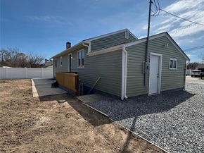 21 Pinetop Drive, Central Islip NY 11722