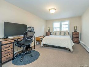 1 Roosevelt Street, Glen Cove NY 11542