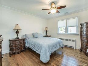 1 Roosevelt Street, Glen Cove NY 11542