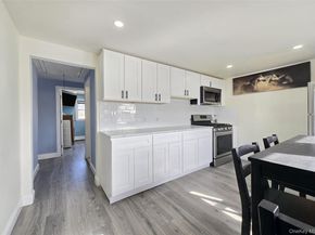 17 Gregory Drive, Ronkonkoma NY 11779