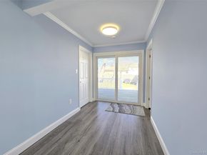 17 Gregory Drive, Ronkonkoma NY 11779